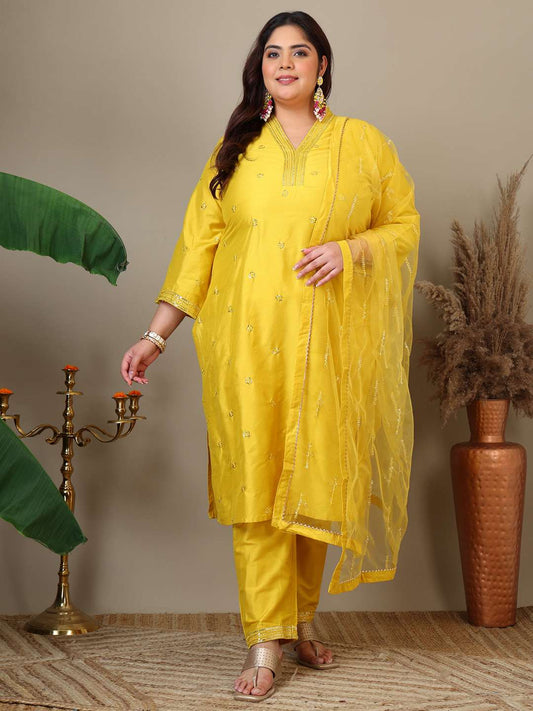 Women Floral Embroidered Regular Sequinned Kurta with Trousers & Dupatta
