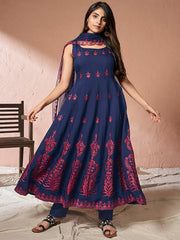 Floral Embroidered Thread Work Pure Cotton Kurta with Trousers & Dupatta