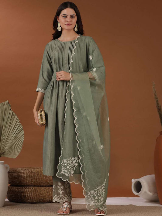 Green Floral Pleated Thread Work Kurta With Trouser & Dupatta