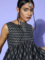 Black Cotton Blend Printed Crop Top - Inddus.com