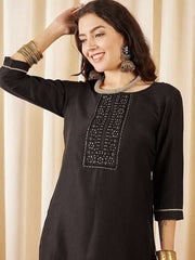 BlackFloral Yoke Design Thread Work Straight Kurta - Inddus.com