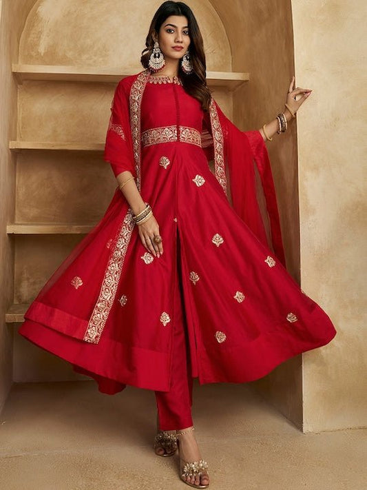 Ethnic Motifs Embroidered High Slit Zari Kurta with Trousers & With Dupatta - Inddus.com