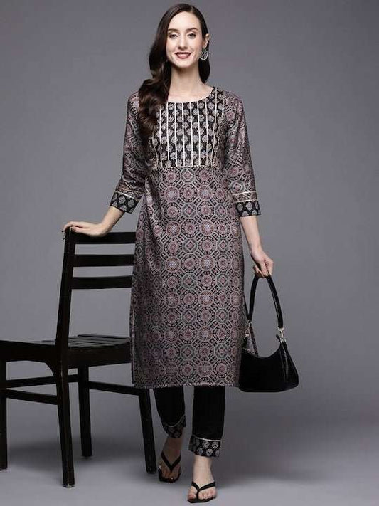 Ethnic Motifs Printed Gotta Patti Kurta with Trousers - Inddus.com