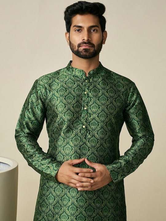 Ethnic Motifs Printed Mandarin Collar Kurta - Inddus.com