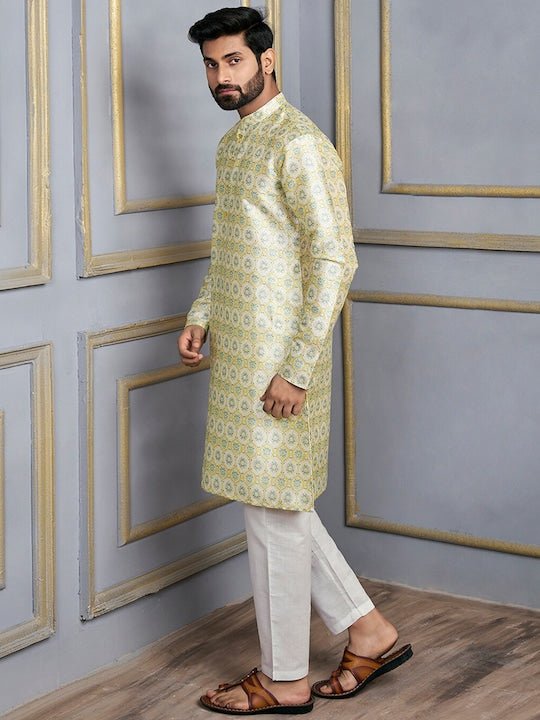 Ethnic Motifs Printed Mandarin Collar Kurta - Inddus.com