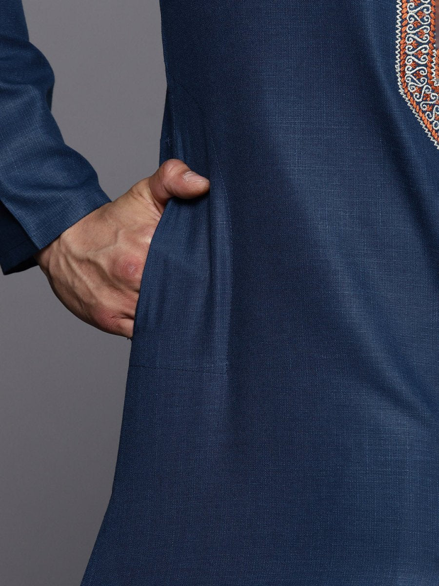 Ethnic Motifs Yoke Design Linen Blend Thread Work Kurta - Inddus.com