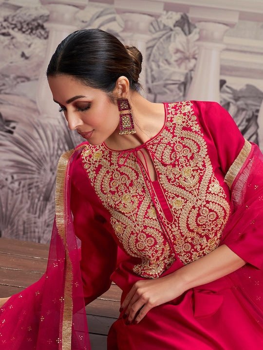 Ethnic Motifs Yoke Design Tie-Up Neck Zari Kurta Set With Dupatta - Inddus.com