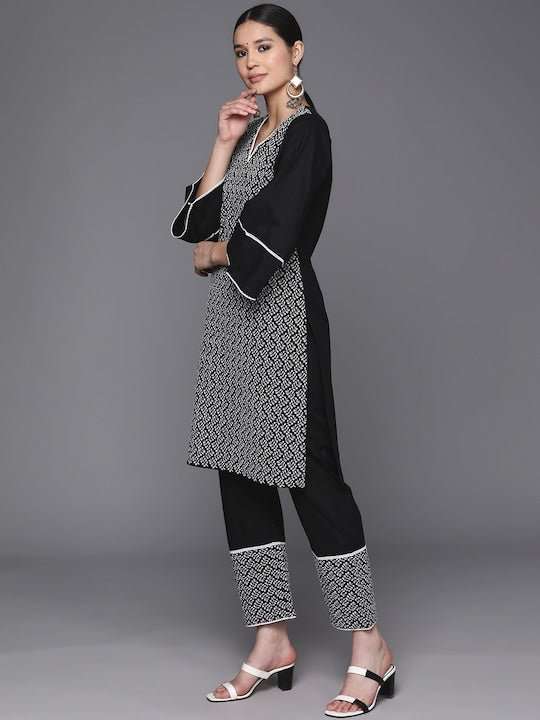 Floral Embroidered Chikankari Regular Thread Work Kurta with Palazzos - Inddus.com