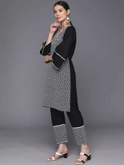 Floral Embroidered Chikankari Regular Thread Work Kurta with Palazzos - Inddus.com