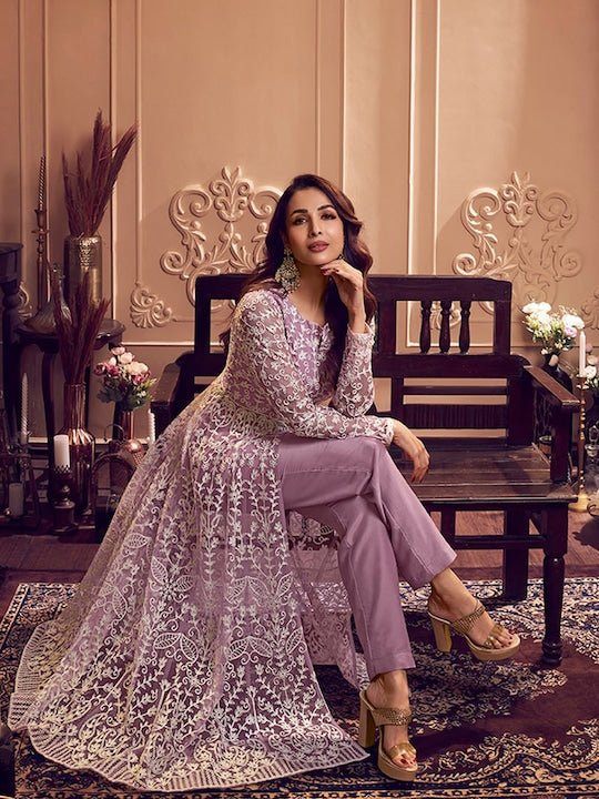 Floral Embroidered Keyhole Neck Long Sleeve High Slit Thread Work Kurta Set - Inddus.com