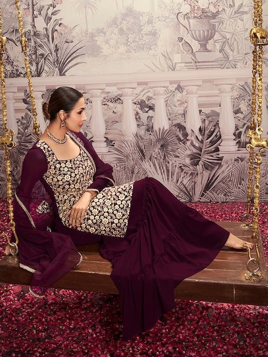 Floral Embroidered Square Neck Long Sleeve Sequinned Kurta Set With Dupatta - Inddus.com