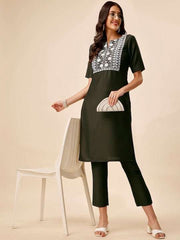 Floral Embroidered Yoke Design Thread Work Kurta & Trousers - Inddus.com