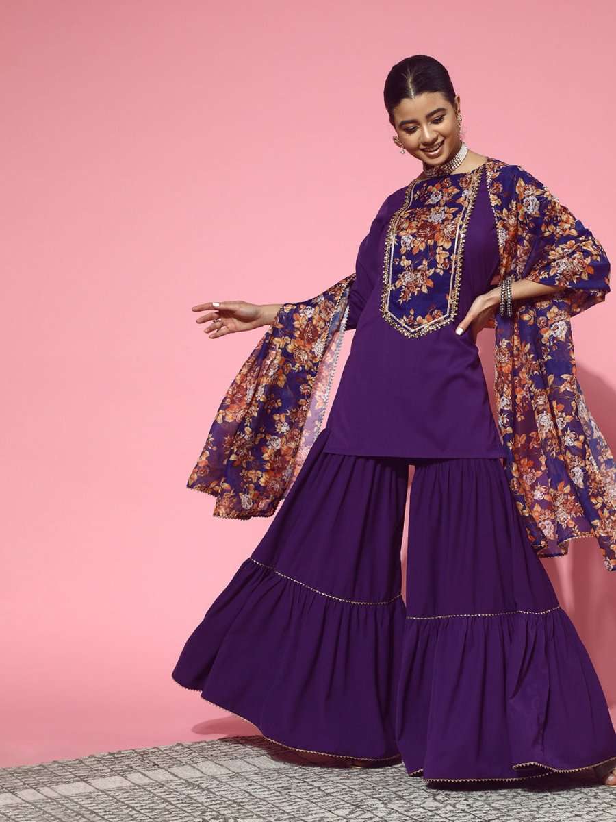 Floral Polyester Scalloped Edge Kurta Set - Inddus.com