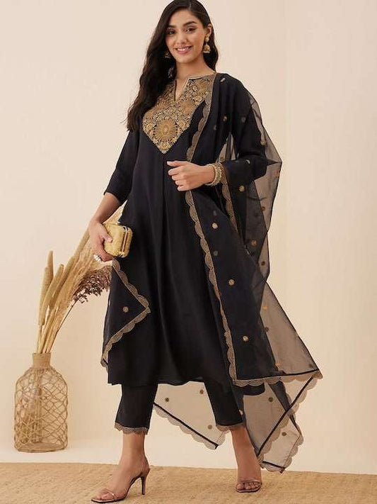 Floral Yoke Design Regular Chanderi Cotton Kurta With Trousers & Dupatta - Inddus.com