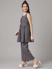 Girls Floral Printed Regular Kurti with Trousers - Inddus.com