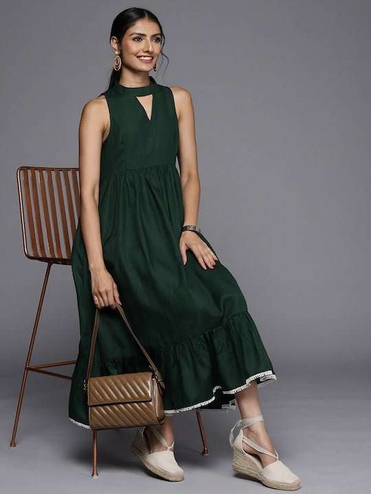 Green Keyhole Neck A-Line Midi Dress Green Keyhole Neck A-Line Midi Dress