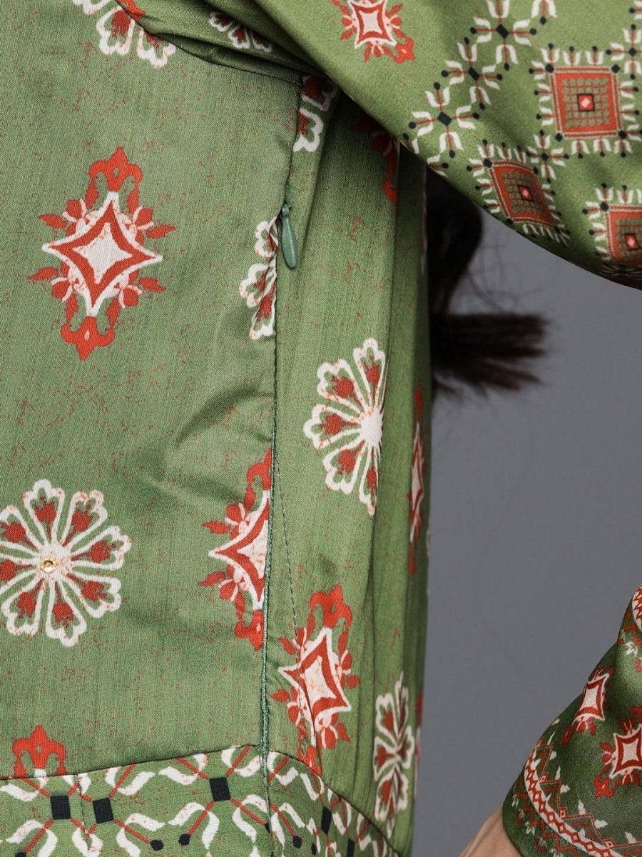 Green Patola Print Panelled Kurta with Dupatta - inddus-us