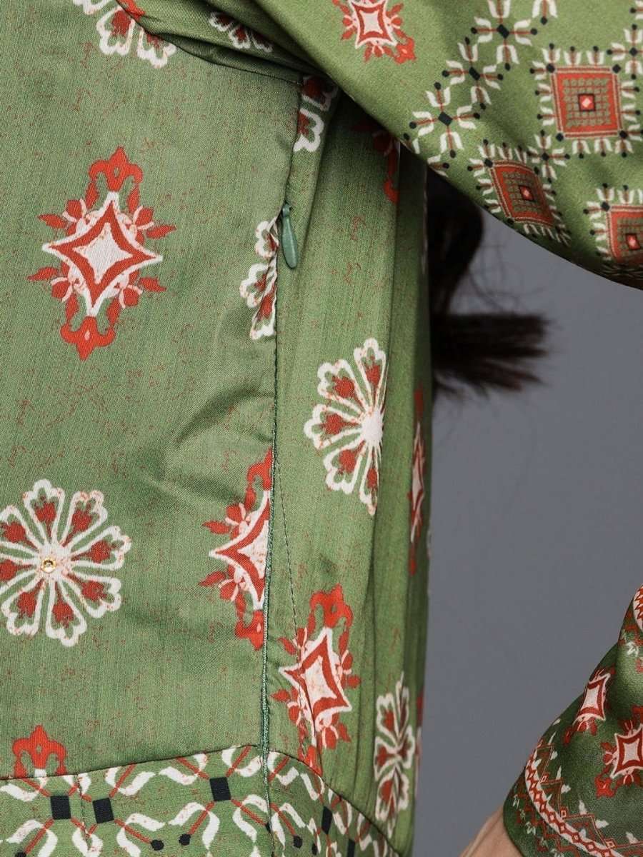 Green Patola Print Panelled Kurta with Dupatta - inddus-us