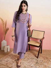 Lavender Floral Thread Work Yoke Design Regular Straight Kurta With Trousers - Inddus.com