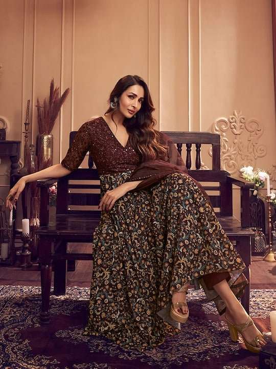 Malaika Arora Floral Printed V-Neck Thread and Sequins Embroidered A-Line Kurta Set With Dupatta - Inddus.com
