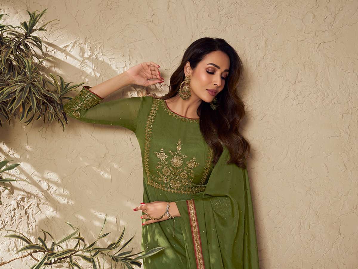 Malaika Arora Mehndi Green Zari and Mukaish Embroidered Yoke Design Stright Kurta Set - Inddus.com