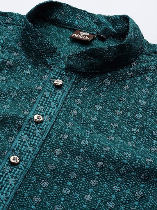 Men Ethnic Motifs Embroidered Regular Sequinned Kurta With Trousers - Inddus.com