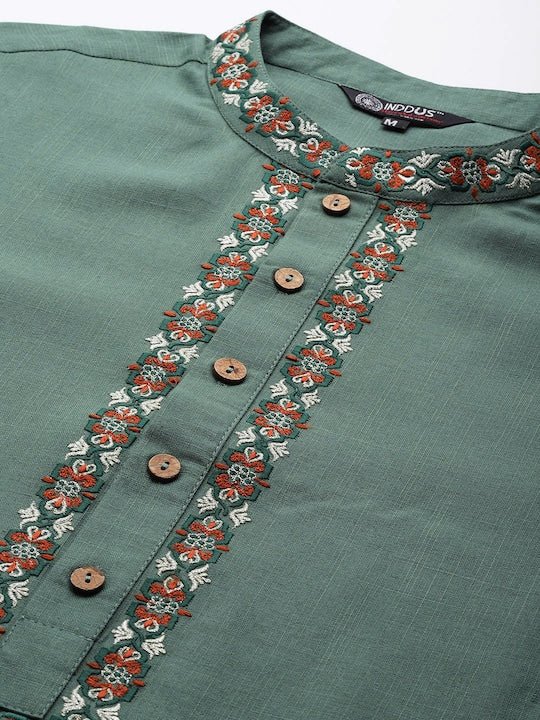 Men Ethnic Motifs Yoke Design Thread Work Kurta - Inddus.com
