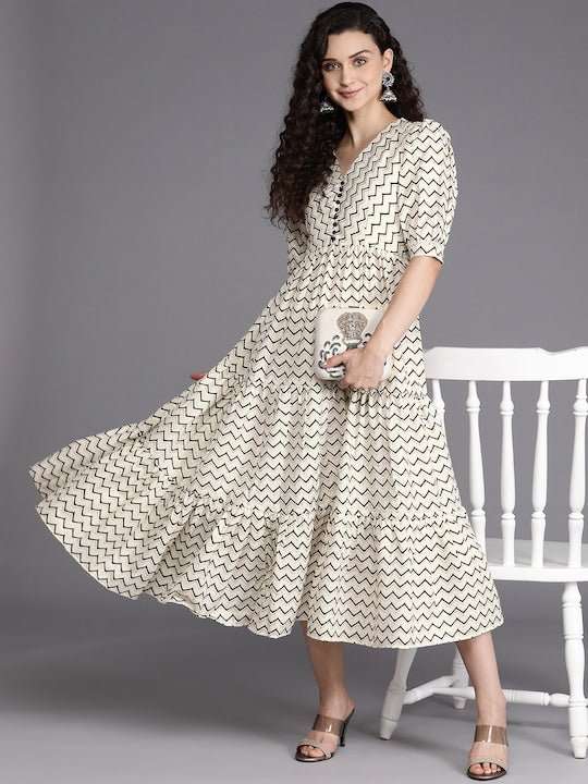 Off White & Black Chevron Printed Pure Cotton Tiered Midi Dress Off White & Black Chevron Printed Pure Cotton Tiered Midi Dress