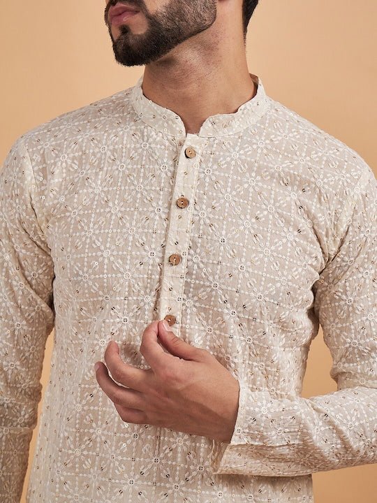 off white Ethnic Motifs Embroidered Cotton Straight Kurta - Inddus.com