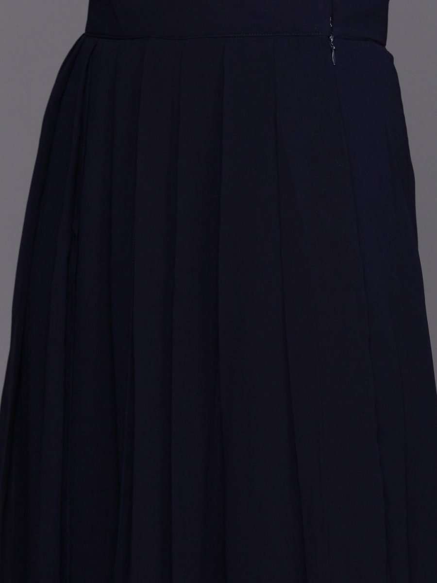 Pleasing Navy Blue Cotton Blend Printed Crop Top - inddus-us
