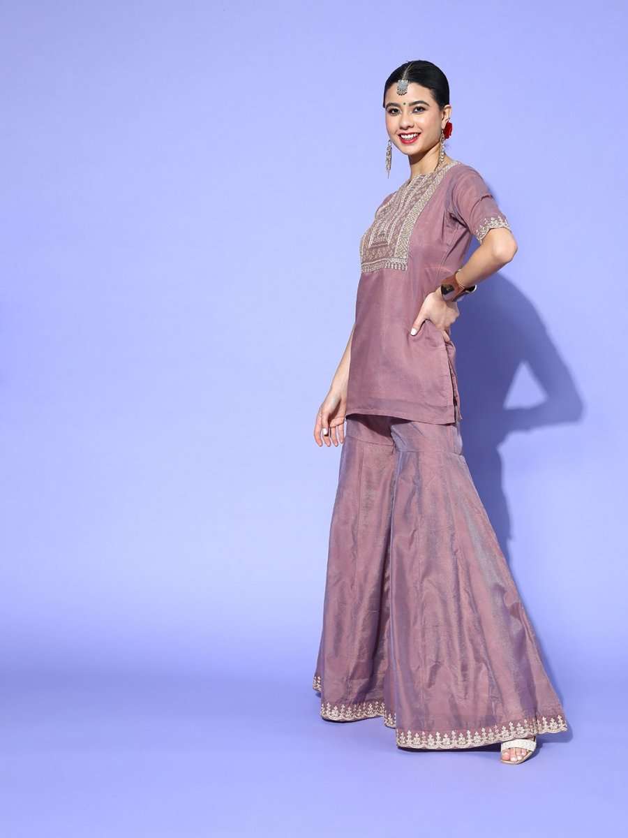 Solid Chanderi Cotton Scalloped Edge Kurta Set - Inddus.com
