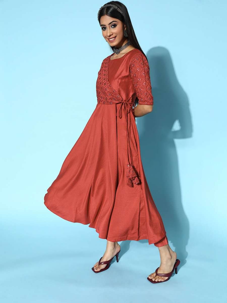 Women Abstract Silk Blend Swirling Volume Kurta Set - Inddus.com