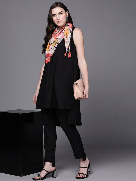 Women Black Kurta with Trousers & Stole - Inddus.com