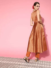 Women Ethnic Motifs Silk Blend Ethereal Embroidery Kurta Set - Inddus.com