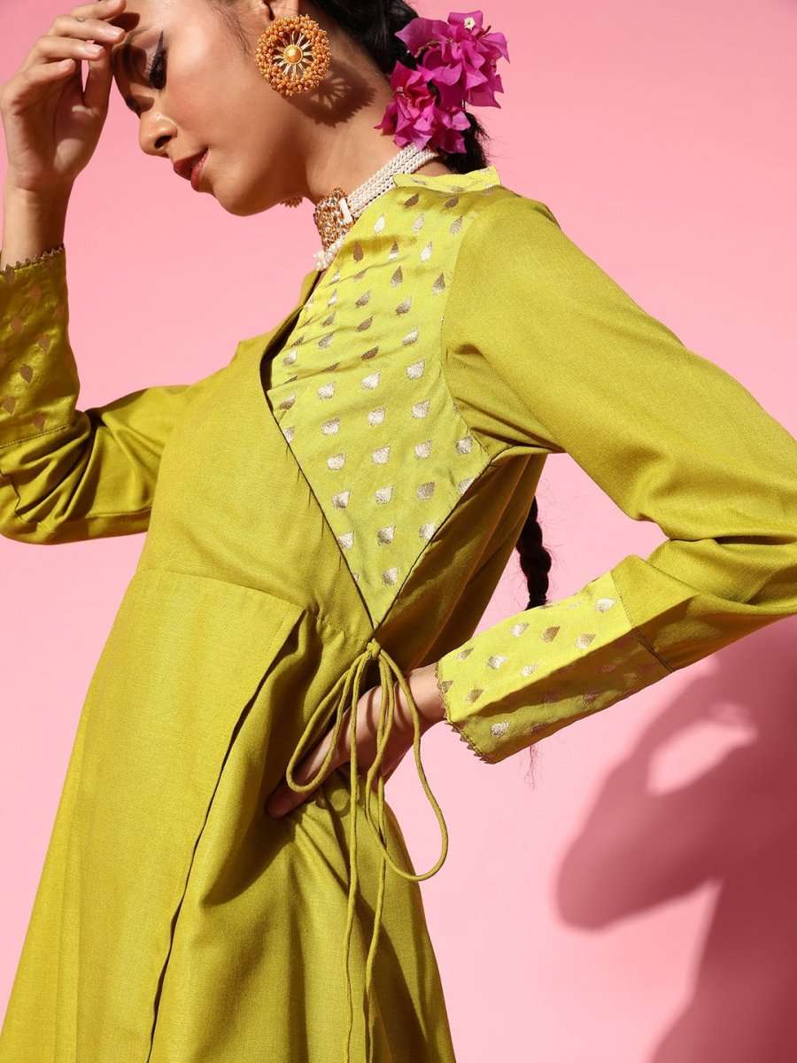 Women Ethnic Motifs Silk Blend Ethereal Embroidery Kurta Set - Inddus.com