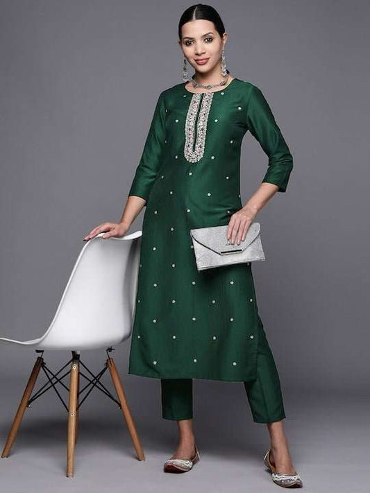 Women Ethnic Motifs Yoke Design Kurta With Trousers - Inddus.com
