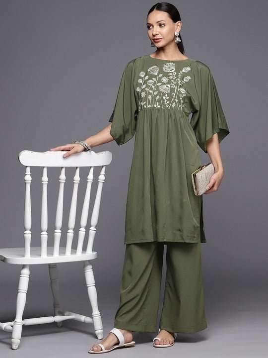 Women Floral Yoke Design Pleated Thread Work Kurta with Palazzos - Inddus.com