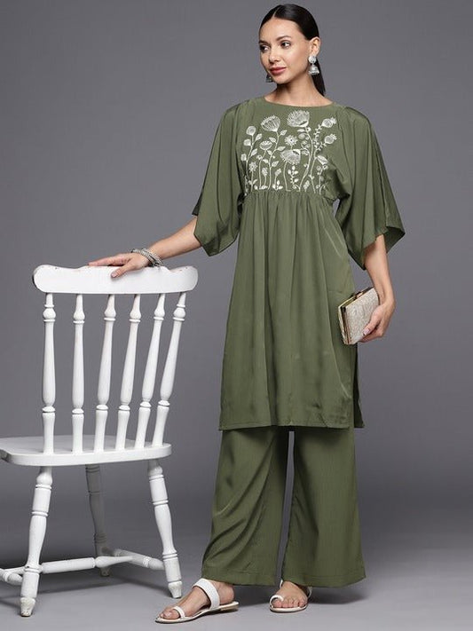 Women Floral Yoke Design Pleated Thread Work Kurta with Palazzos - Inddus.com