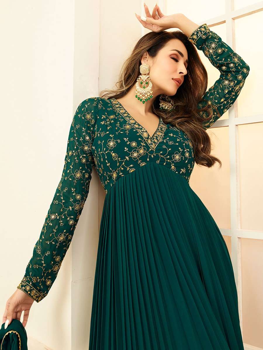 Women Green Floral Embroidered Anarkali Kurta - Inddus.com