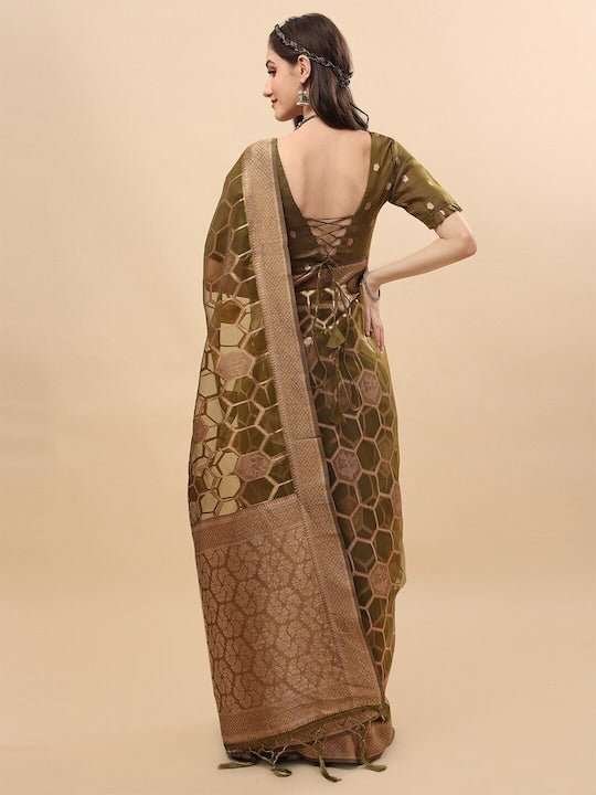 Women Green & Gold-Toned Zari Organza Saree