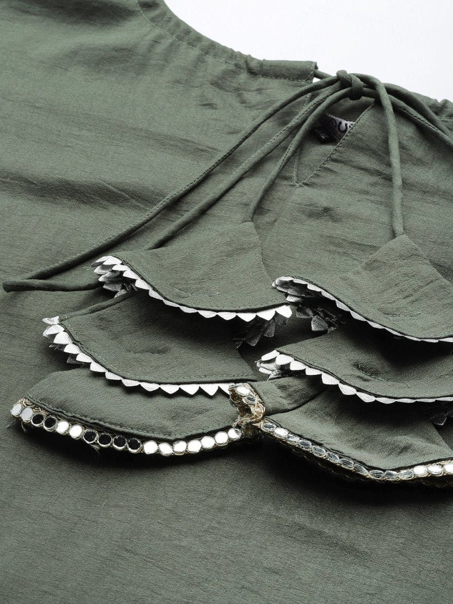 Women Green Solid Gotta Patti Detail Kurta with Trousers - Inddus.com