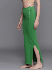 WOMEN GREEN SOLID SAREE SHAPEWEAR - Inddus.com