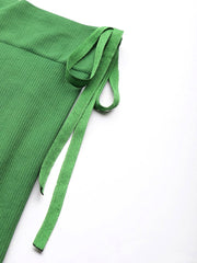 WOMEN GREEN SOLID SAREE SHAPEWEAR - Inddus.com