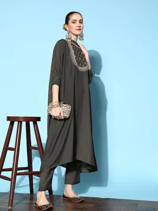 Women Green Yoke Design Kurta with Trousers - Inddus.com