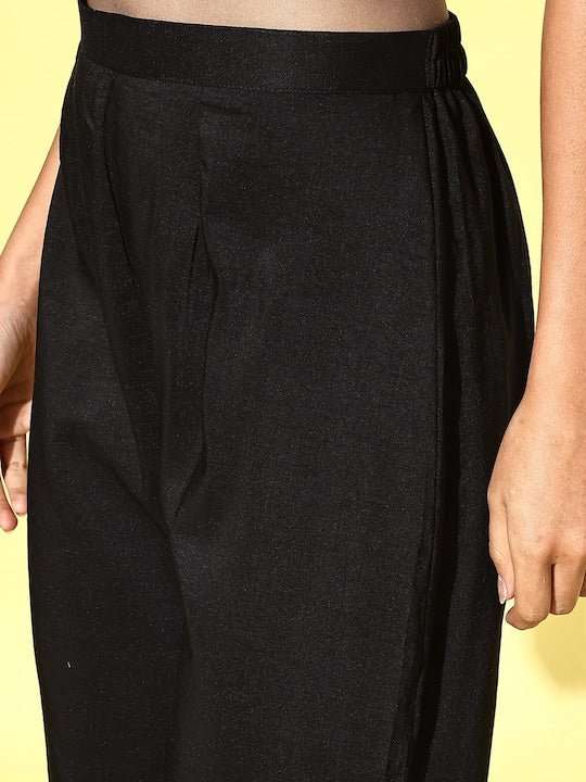 Women Leheriya Striped Regular Kurta with Trousers & With Dupatta - Inddus.com