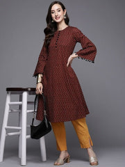 Women Maroon & Black Chevron Printed Flared Sleeves Kurta - Inddus.com
