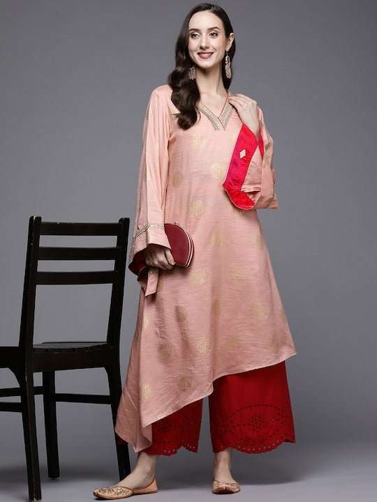 Women Peach-Coloured & Gold-Toned Geometric Design Flared Sleeves Kurta - Inddus.com