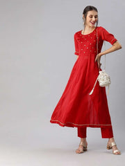 Women Red Yoke Design Kurta Set - Inddus.com
