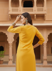 Women Floral Embroidered Sequinned Floral Kurta