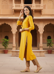 Women Floral Embroidered Sequinned Floral Kurta